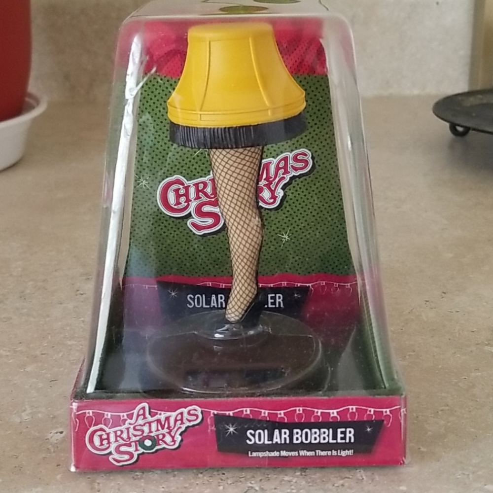 A Christmas Story Leg Lampshade solar bobbler